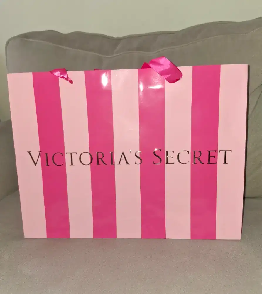 Paper bag Victoria's Secret