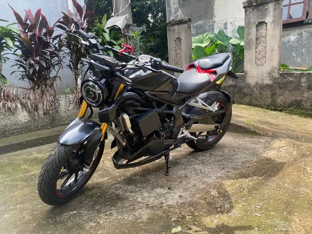 Dijual CBR 250 RR Tahun 2016 Akhir