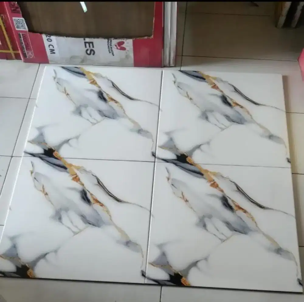 Keramik lantai ukuran 50x50
