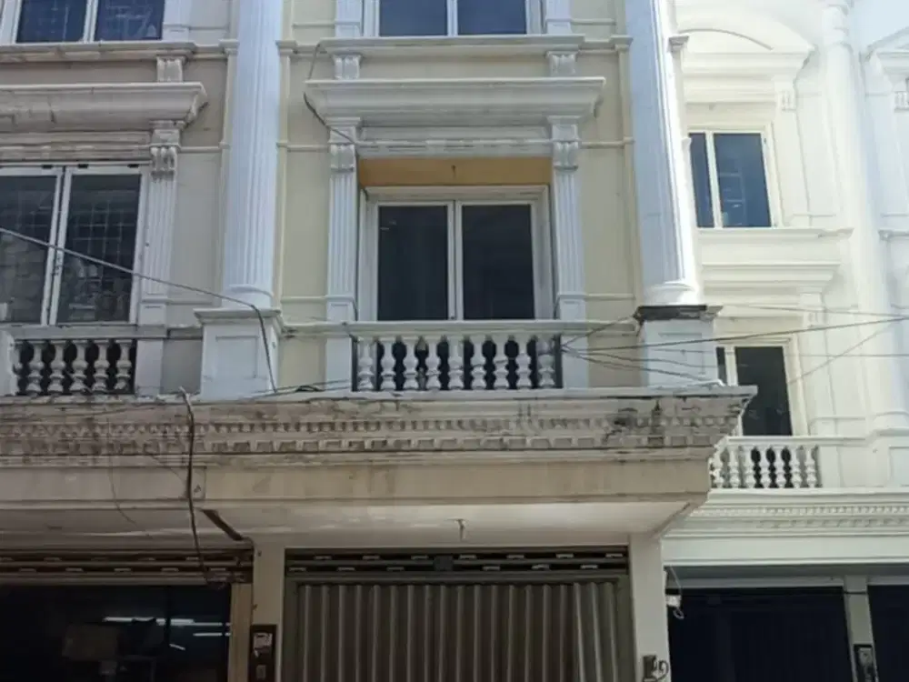 Lokasi Pusat Kota, Cocok Untuk Bisnis !! Dijual Ruko Kedungdoro Siap Pakai