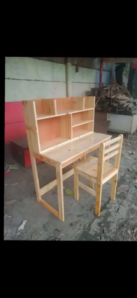 Meja belajar ukuran 80p x 60L cm x tinggi 150
