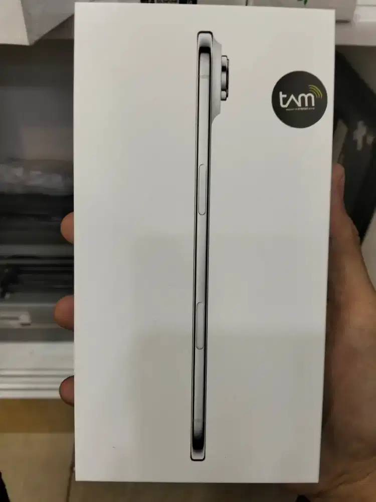 IPHONE AIR 256 GB GARANSI RESMI