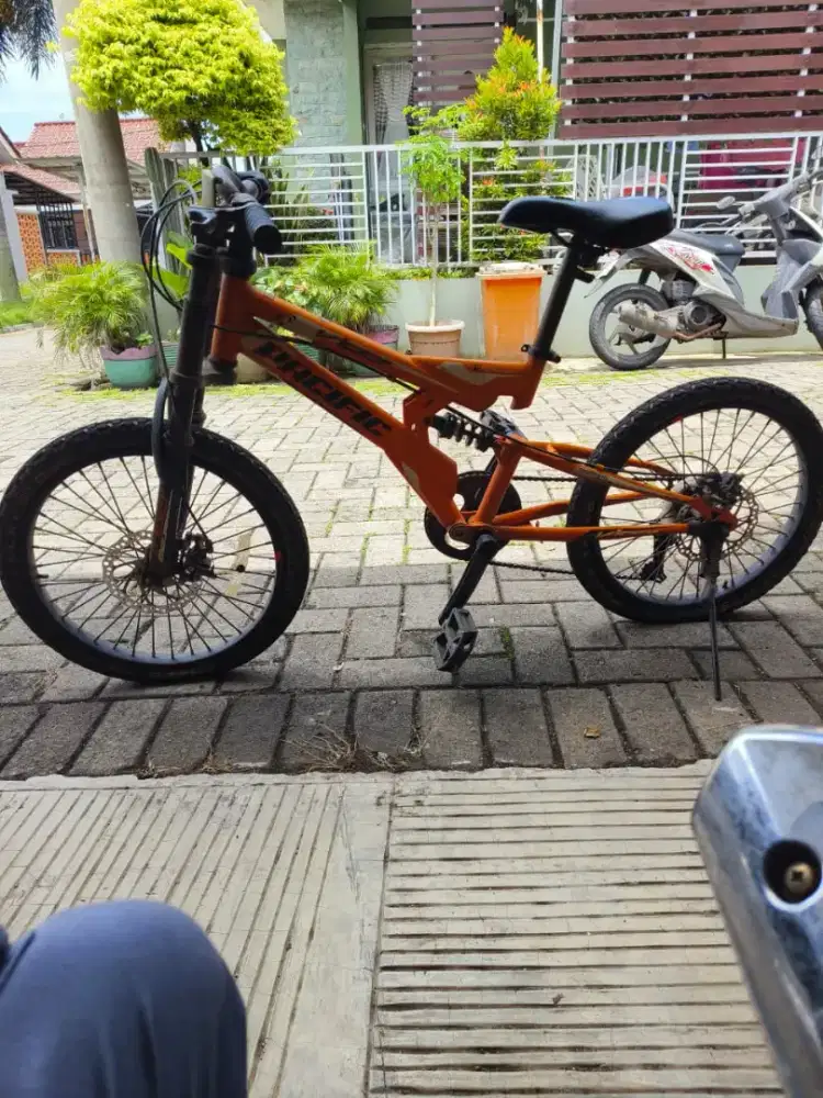 sepeda anak pacific diameter 16in