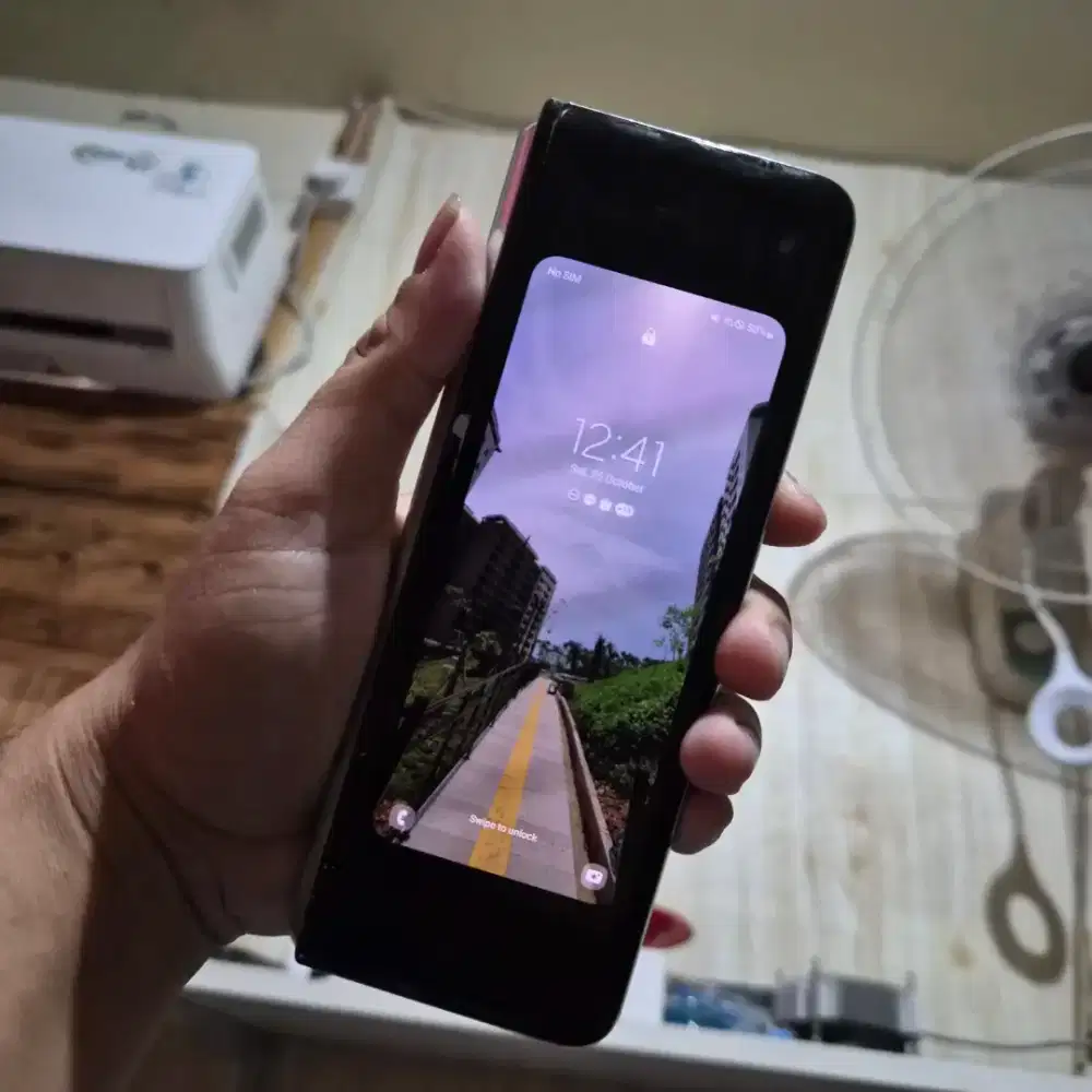 HP Samsung Galaxy Fold 1