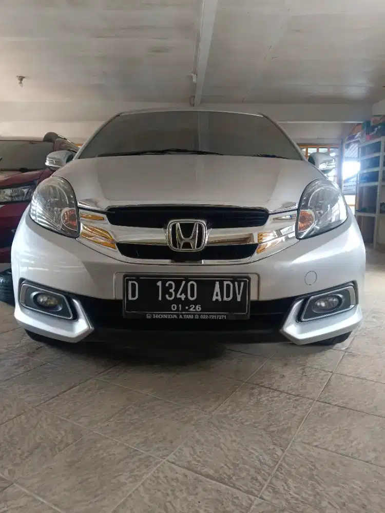Bismillah numpang jual mobilio E cvt. Prestige. Ni. D. Silver. 2015.