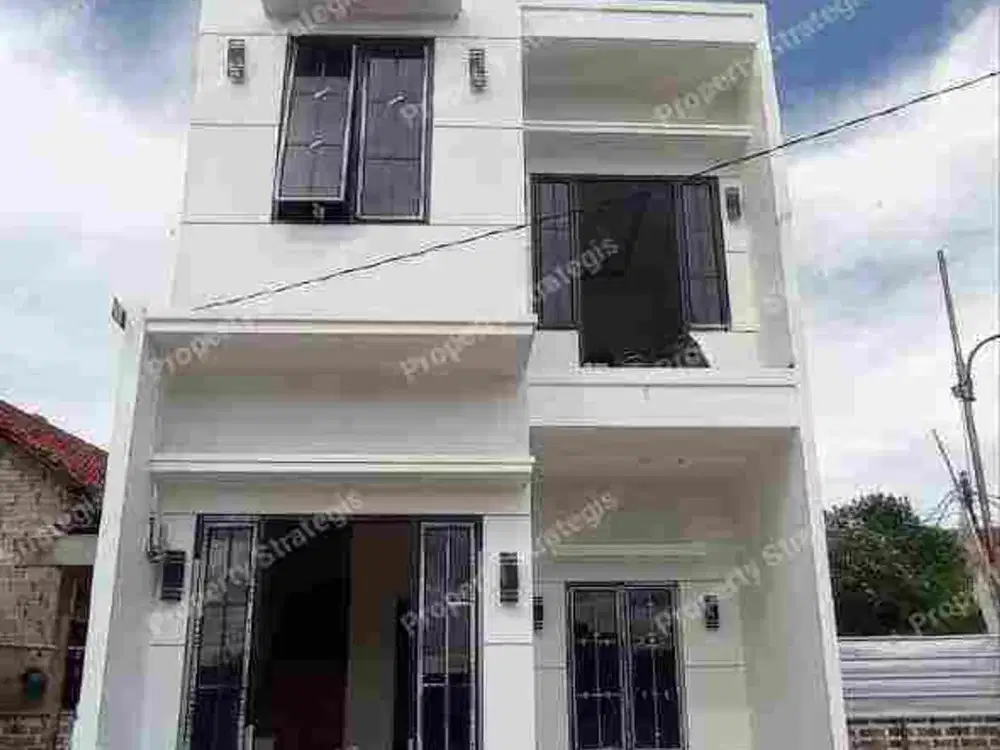 rumah strategis pasar rebo jakarta timur dekat tol pasar stasiun jakarta selatan