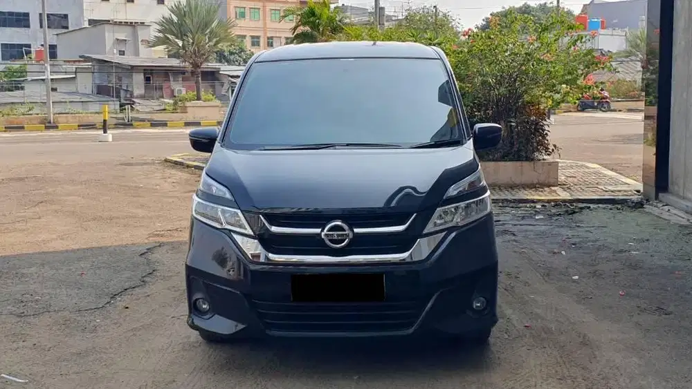 Nissan Serena 2.0 C27 X Captain Seat AT Hitam 2019 km.35rb