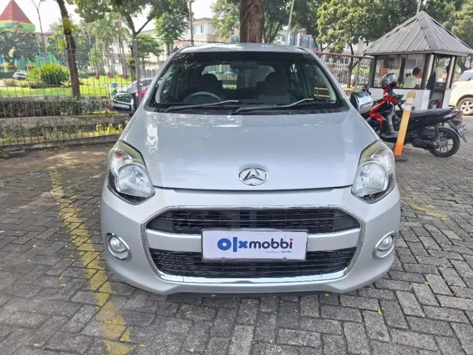 DP MURAH Daihatsu Ayla 1.0 X Bensin-MT 2016 Putih CSKTB