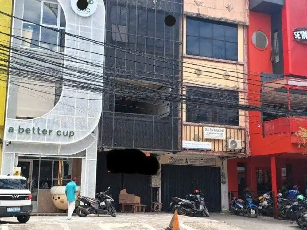 STRATEGIS RUKO Disewakan 3 Lantai Tebet Raya Jakarta Selatan