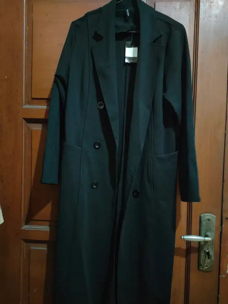 BAJU BARU DARIPADA GAK KEPAKAI MASIH ADA BANDROL