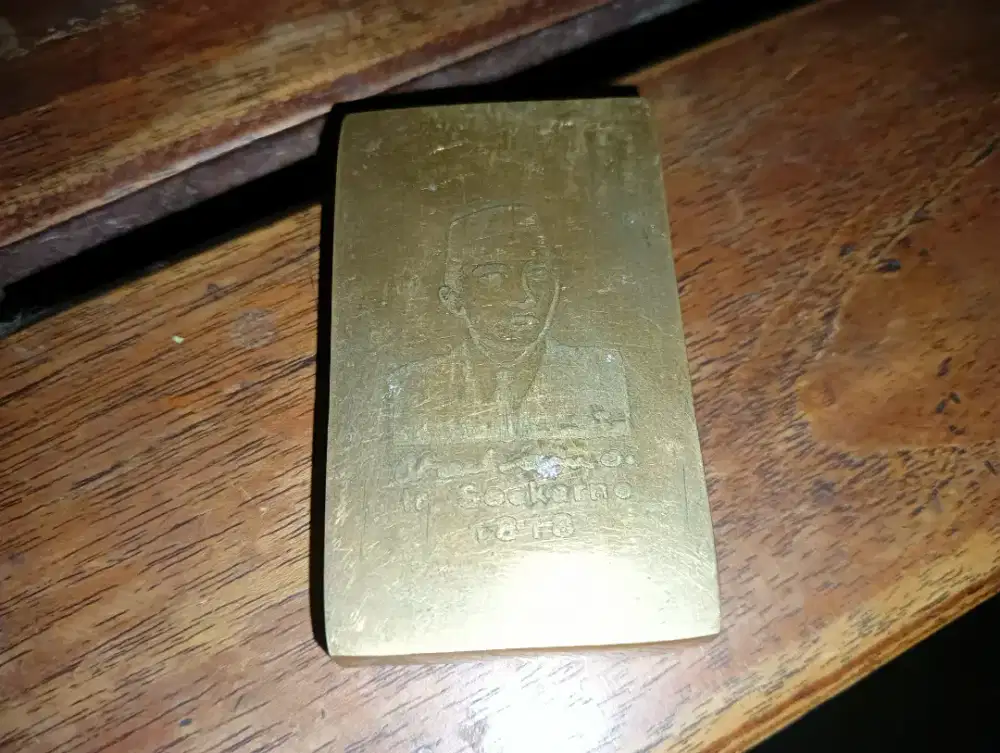 Emas batangan Soekarno