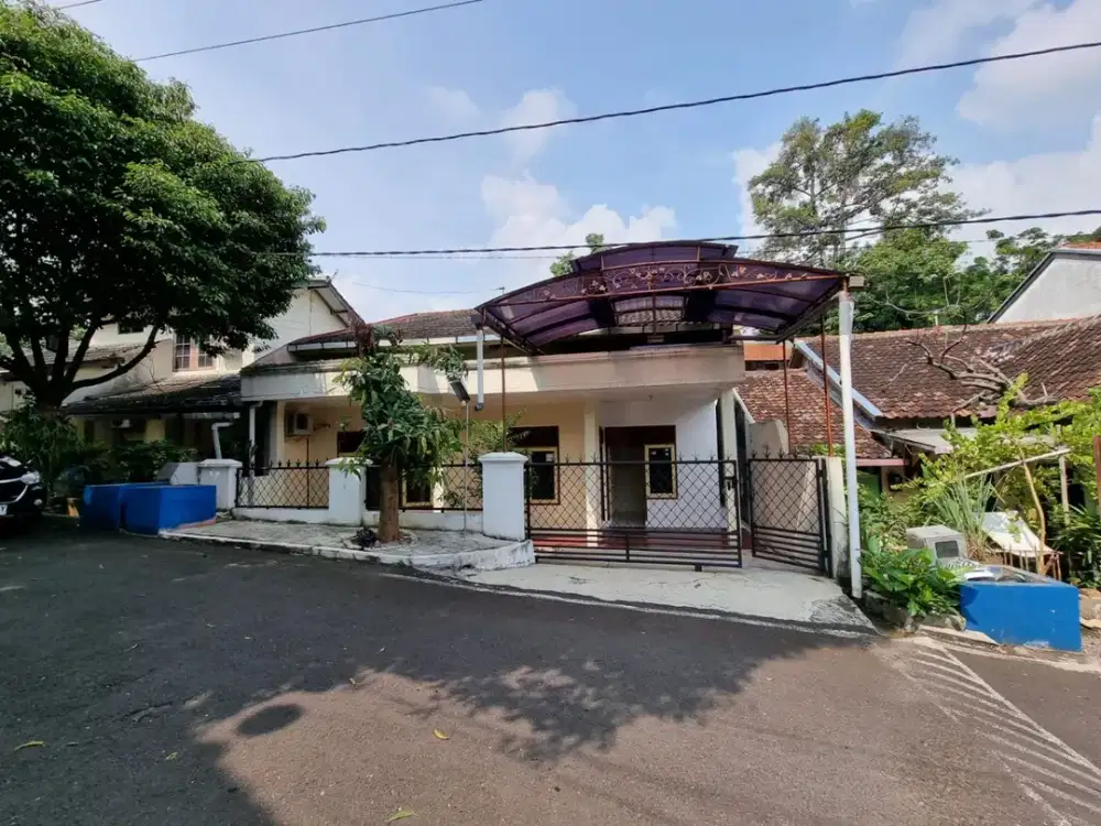 Rumah Siap Huni dan Nyaman daerah Gajah Mungkur – 10847