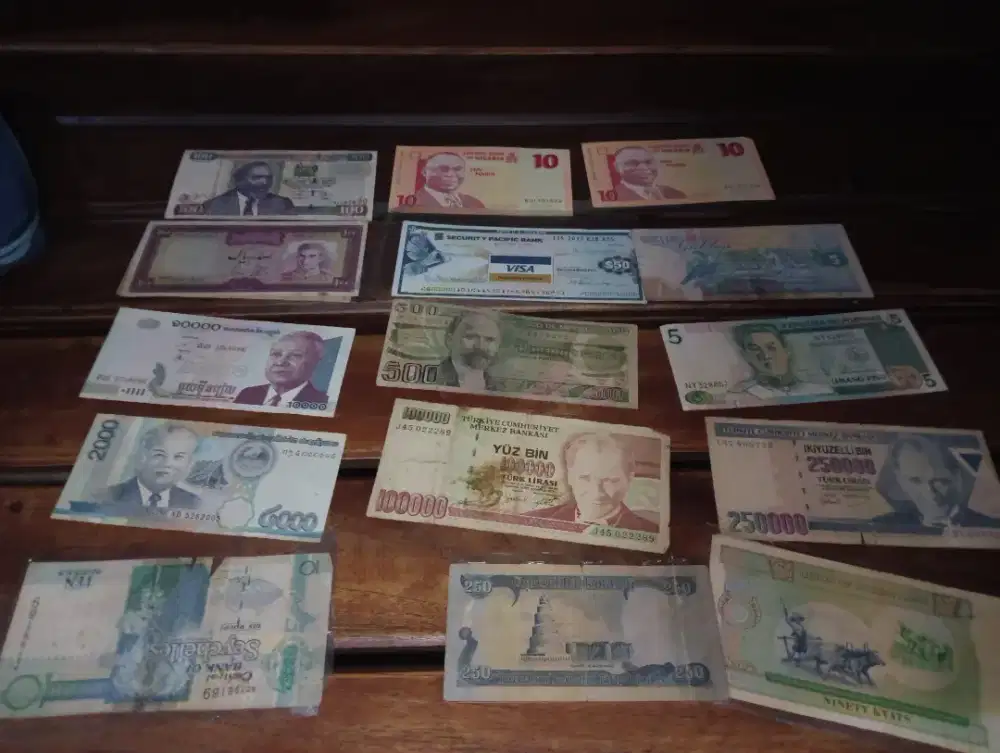 Uang kertas kuno luar negeri