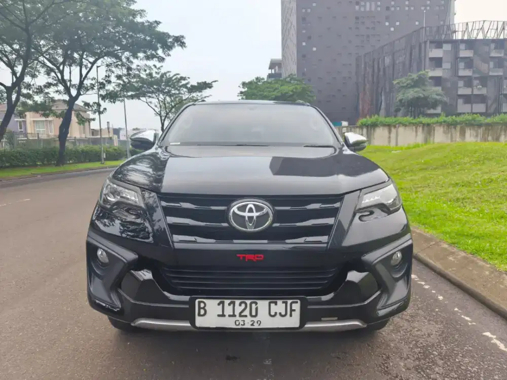 KM 26 rb Fortuner TRD 2019 istimewa!