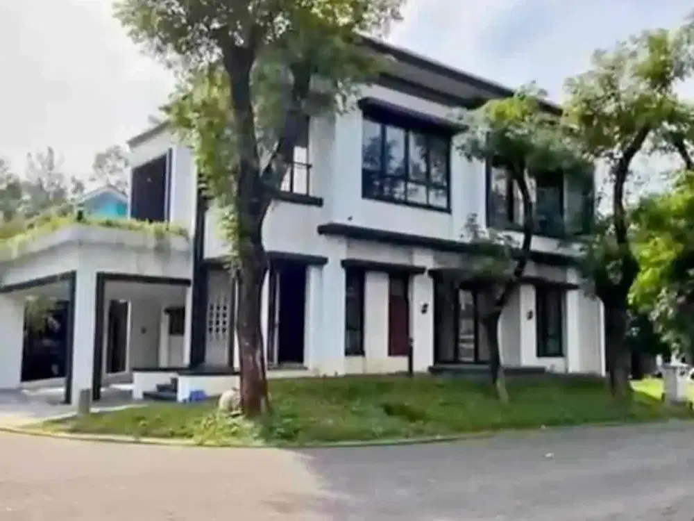 Rumah Baru 2 Lantai Huk Taman di Foresta BSD