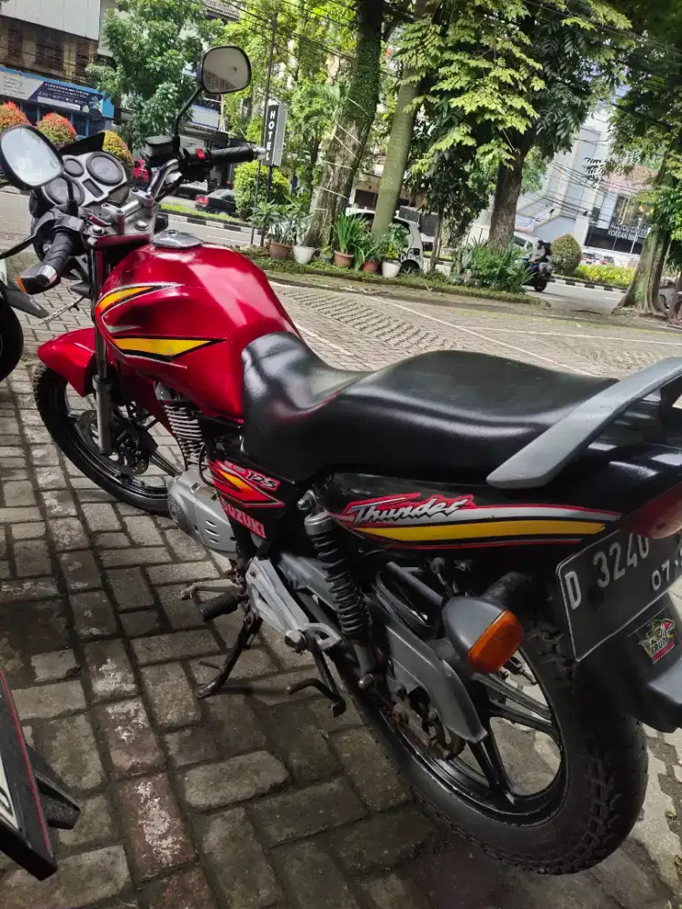Dijual Thunder thn.2005 harga nego