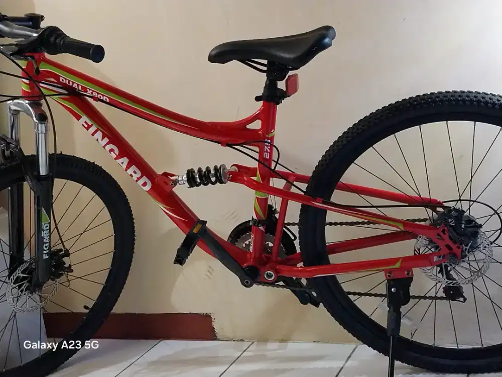 Sepeda Gunung merk FINGARD