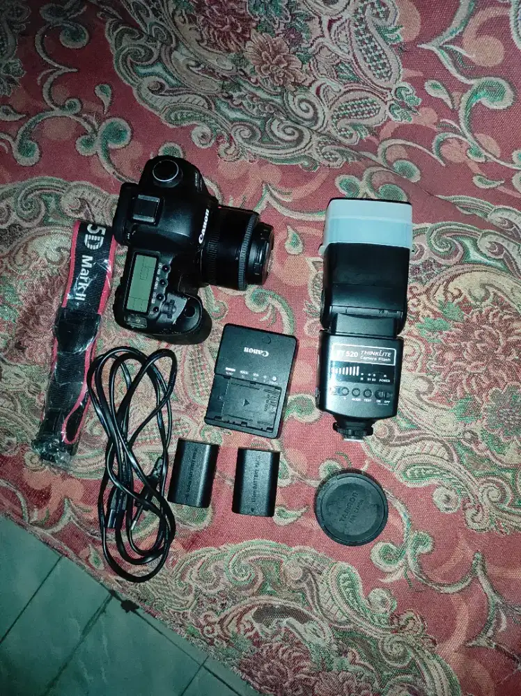 Canon 5d mark ii fullframe banyak bonus