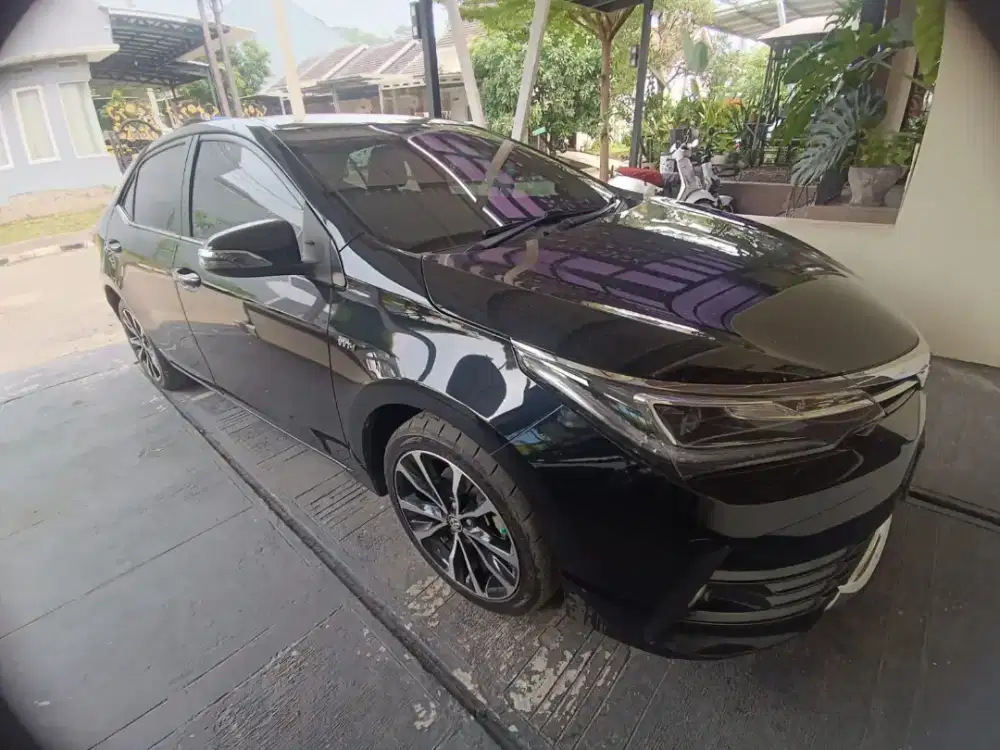 Toyota Corolla Altis 1.8 V AT 2017