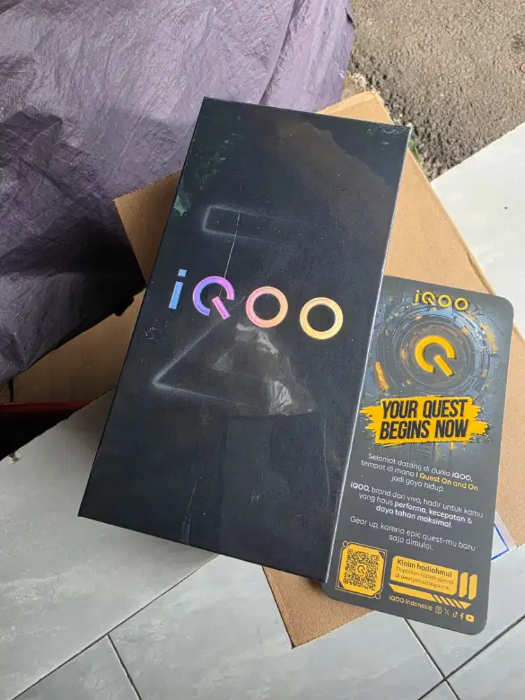 Iqoo z10R 5G 12/256 bisa tt dibawahnya