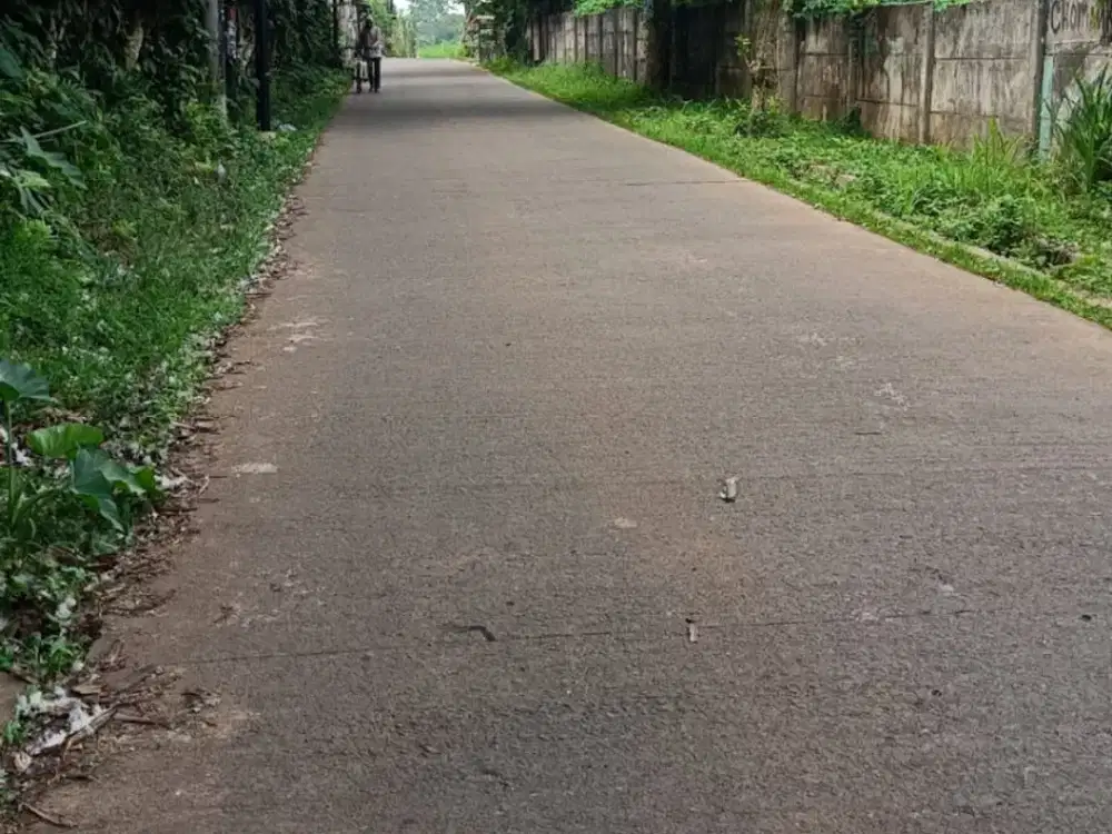 Tanah datar dekat stasiun jatake Cisauk Tangerang