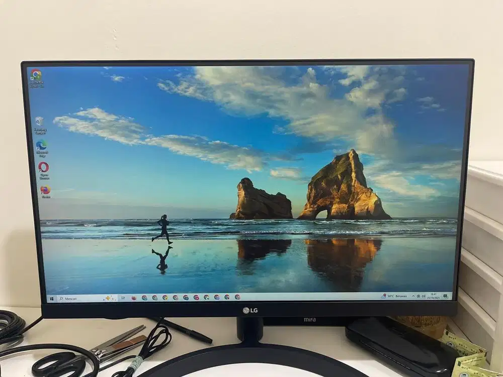 LG  monitor komputer 22in