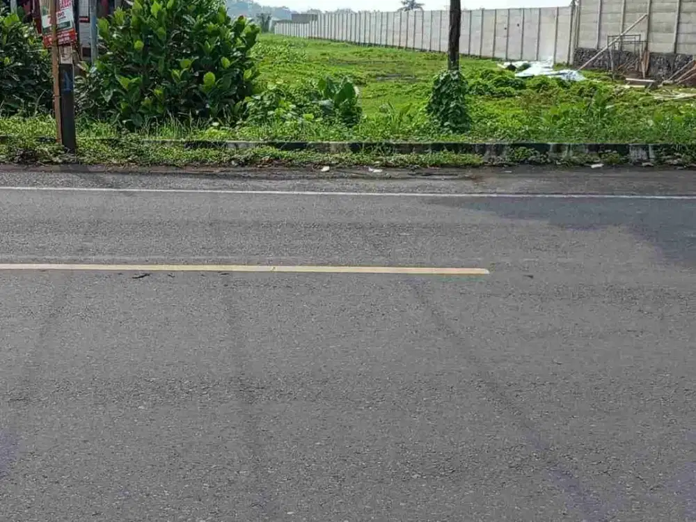 TANAH POROS JALAN RAYA PROVINSI KEBONAGUNG MALANG