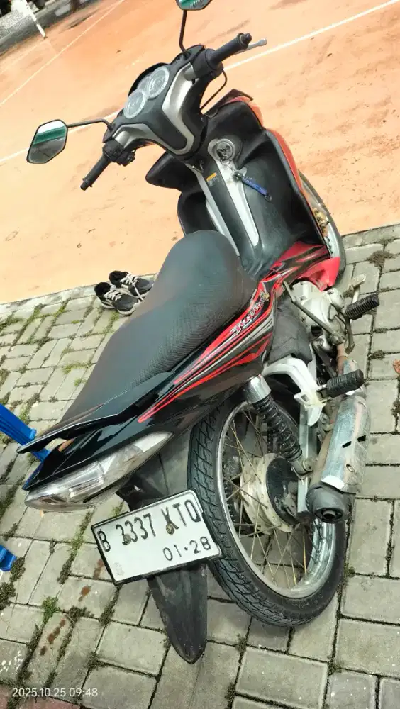 jupiter Z robot th 2011 pjk hidup bpkb ada