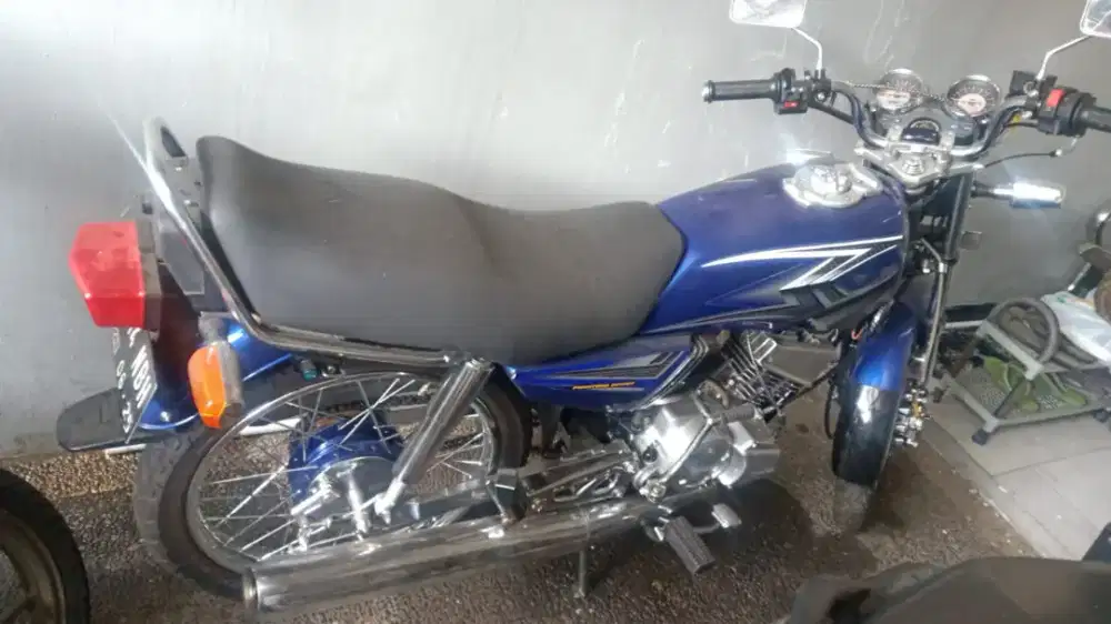 Motor Yamaha RX King gagah dan kinclong full nekel