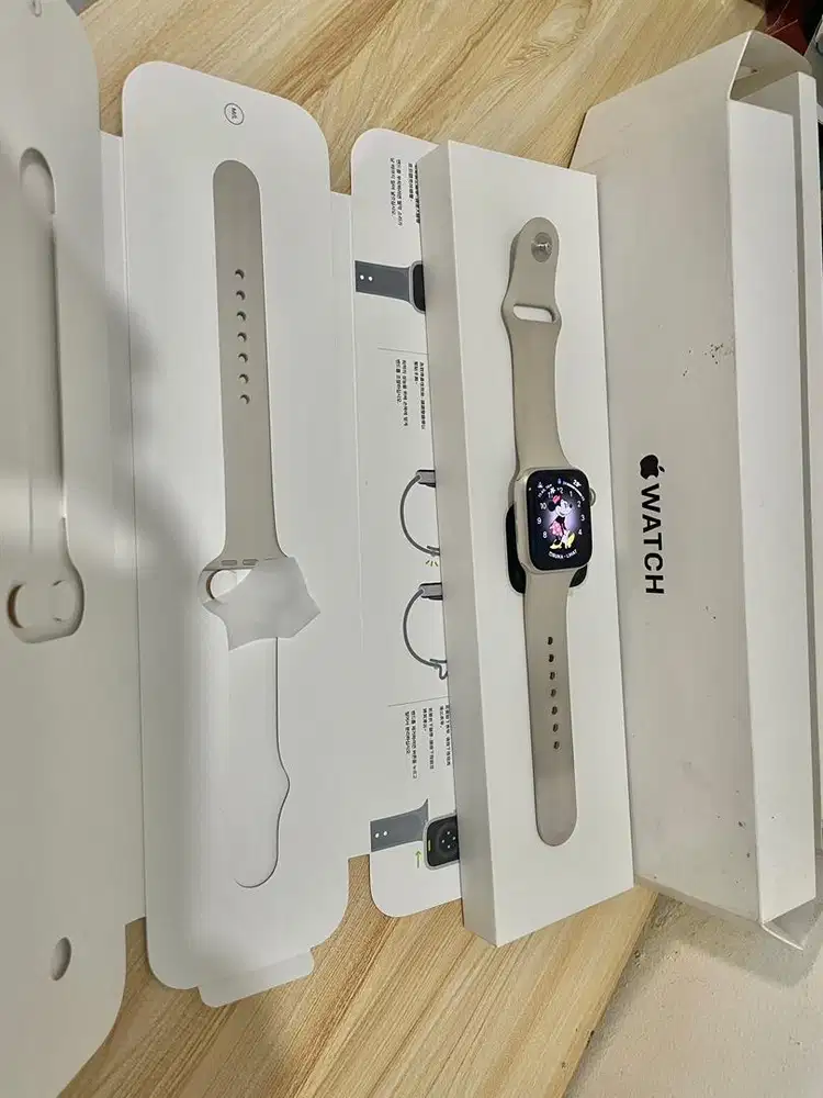 I watch SE seri 40 star AL ST SP GPS