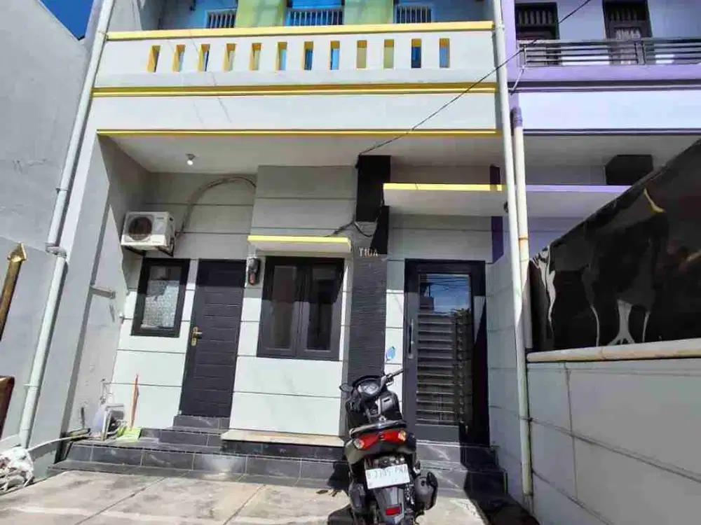 Rumah 2,5 lantai murah di Pegangsaan Dua, Kelapa Gading