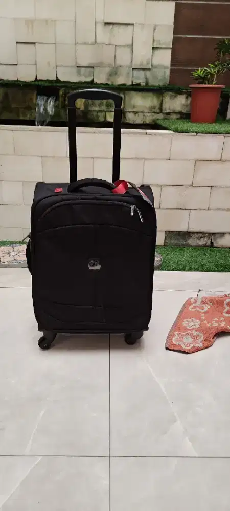 Koper Cabin Delsey Ulite 19 New Old Stock