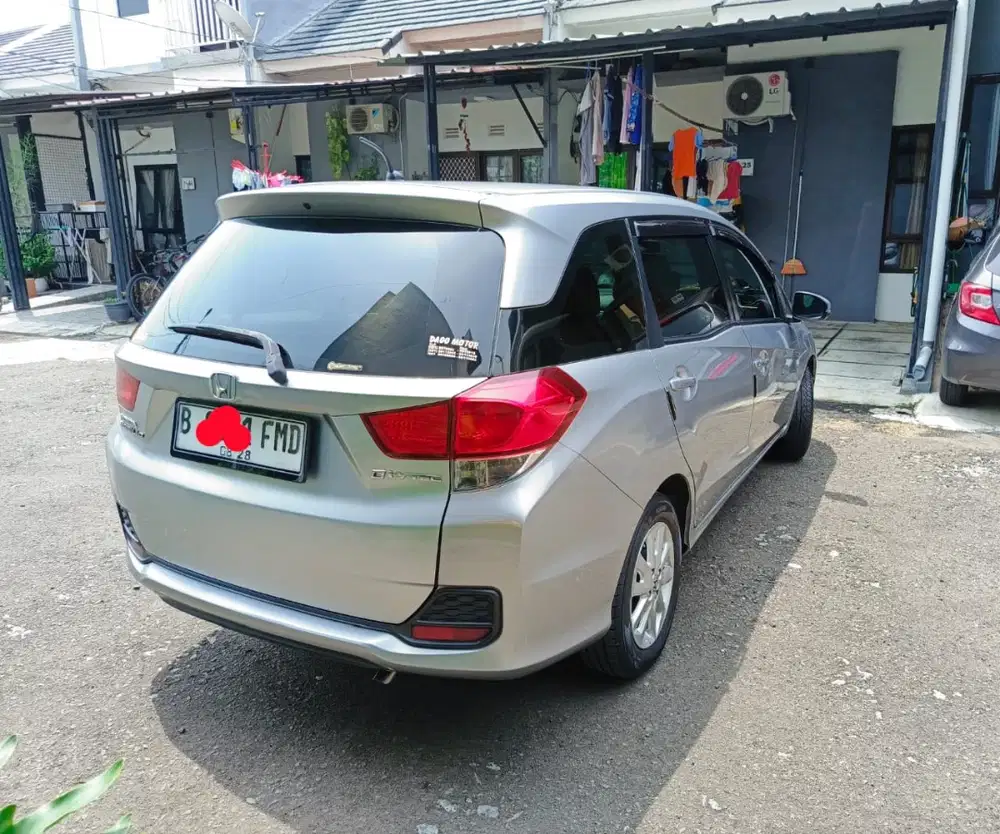 JUAL HONDA MOBILIO 2016 E MT