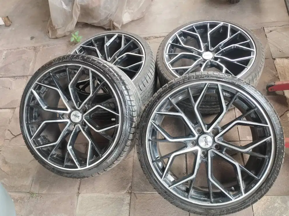 Velg mobil pcd 112/114 ring 19 HSR lebar 8,5/9, 5
