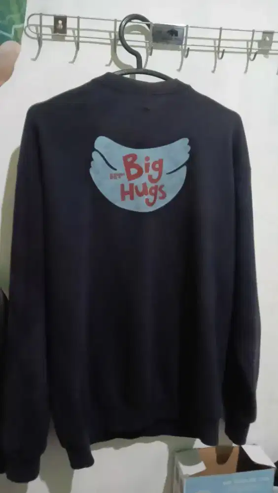 Sweter Big Hug preloved