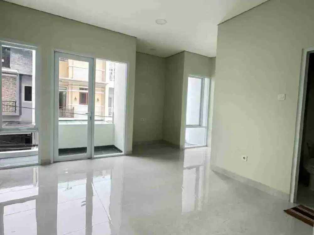 Dijual Rumah Baru 3,5 Lt di Cengkir Summarecon Kelapa Gading Jakarta Utara