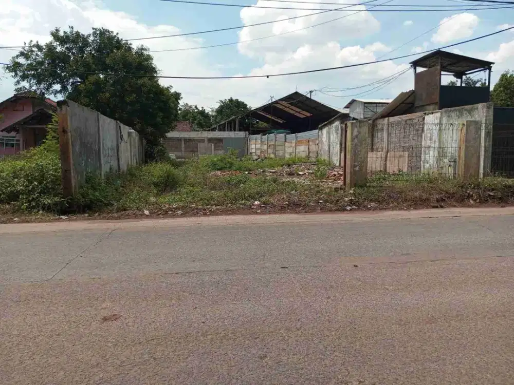 Di sewakan tanah di jl mt Haryono cocok buat usaha