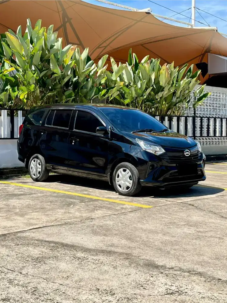 Sigra 1.2 X Bensin MT 2022 ( Km 50 ribuan )