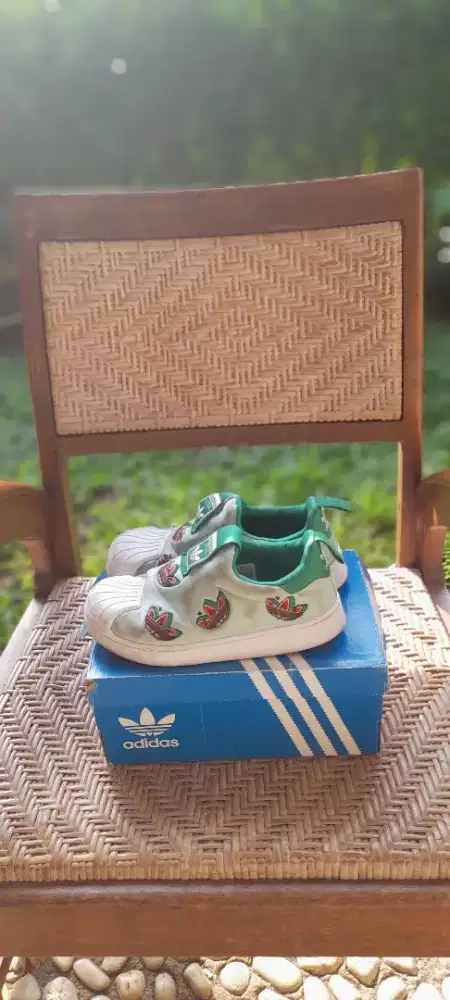 Sepatu Adidas Superstar
