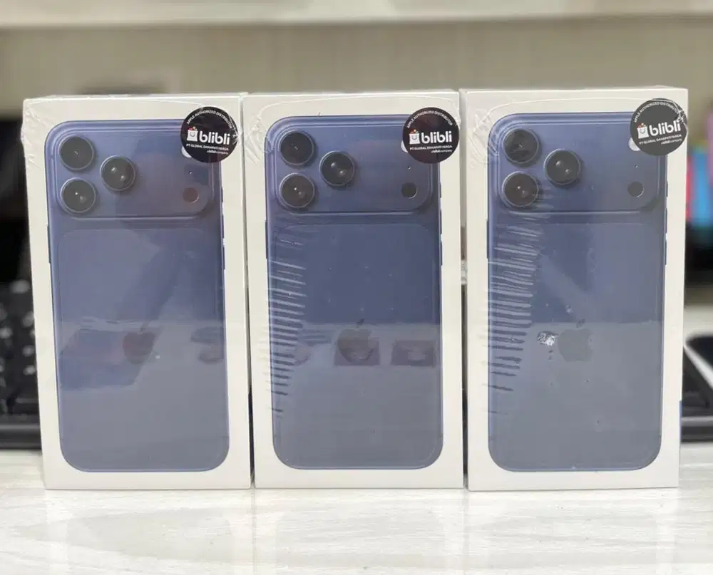 Baru...IPhone 17 Pro Max 256Gb Grs Resmi (Warna : Deep Blue)