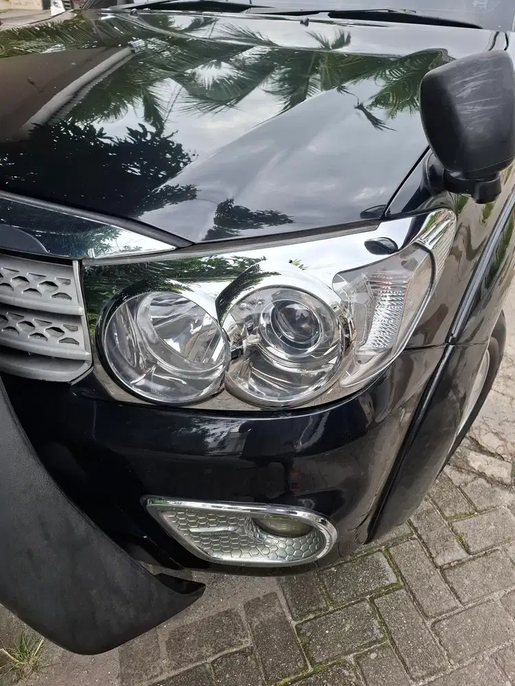 Toyota Fortuner G 2.5 solar manual 2010