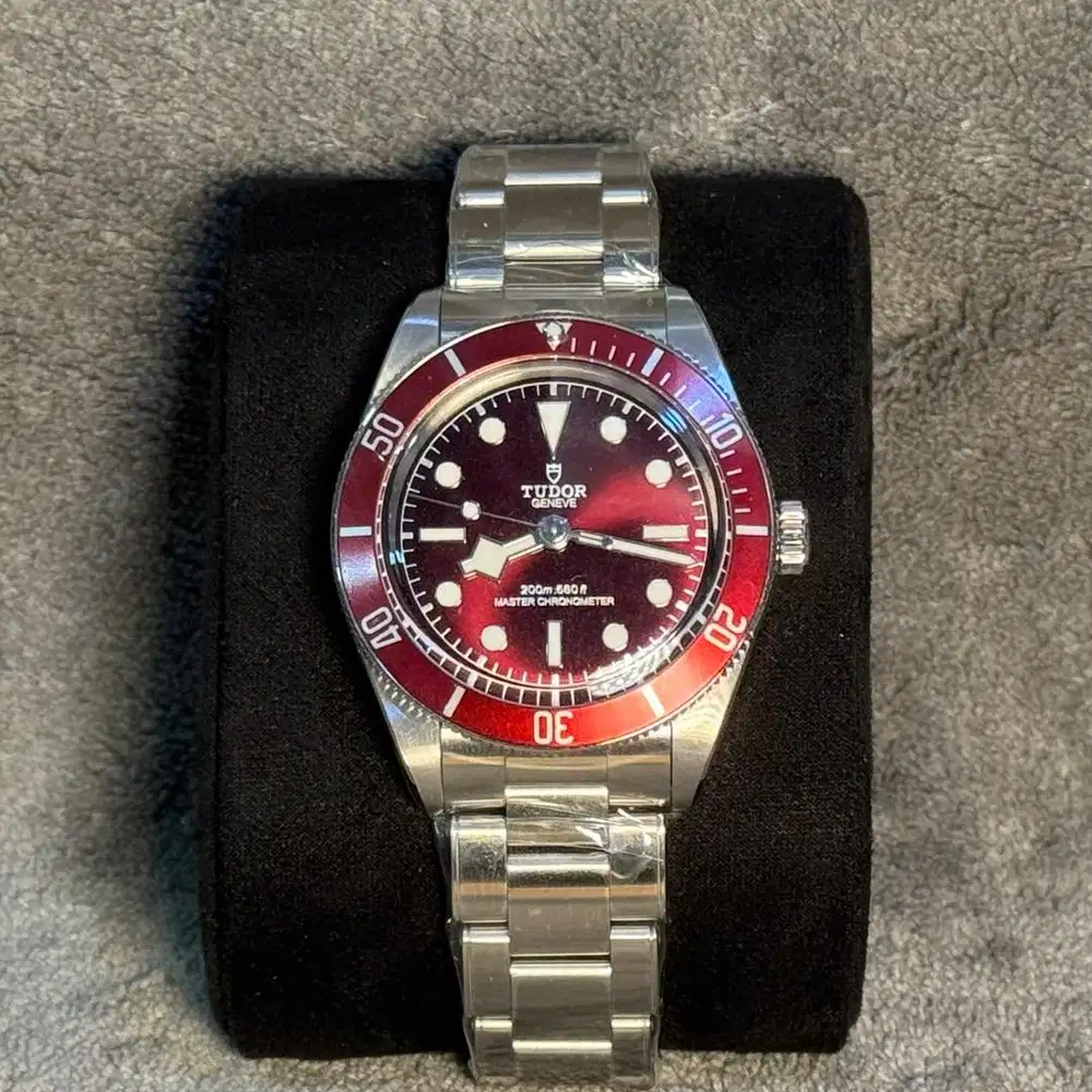 Tudor Blackbay58 Burgundy New