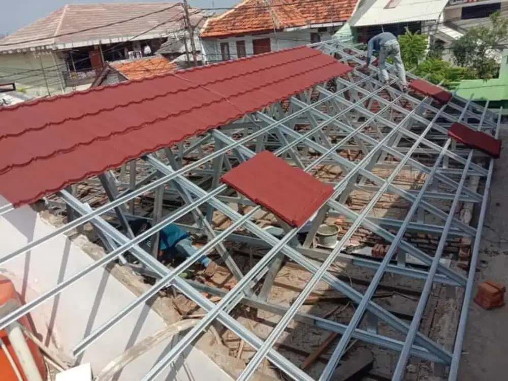 Rangka atap baja ringan genteng metal pasir
