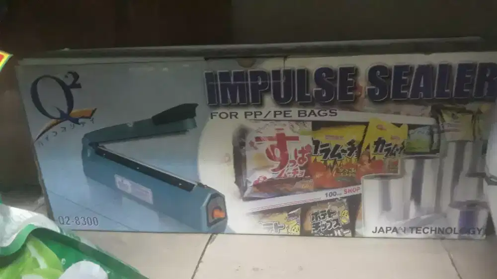 Mesin pres plastik makanan