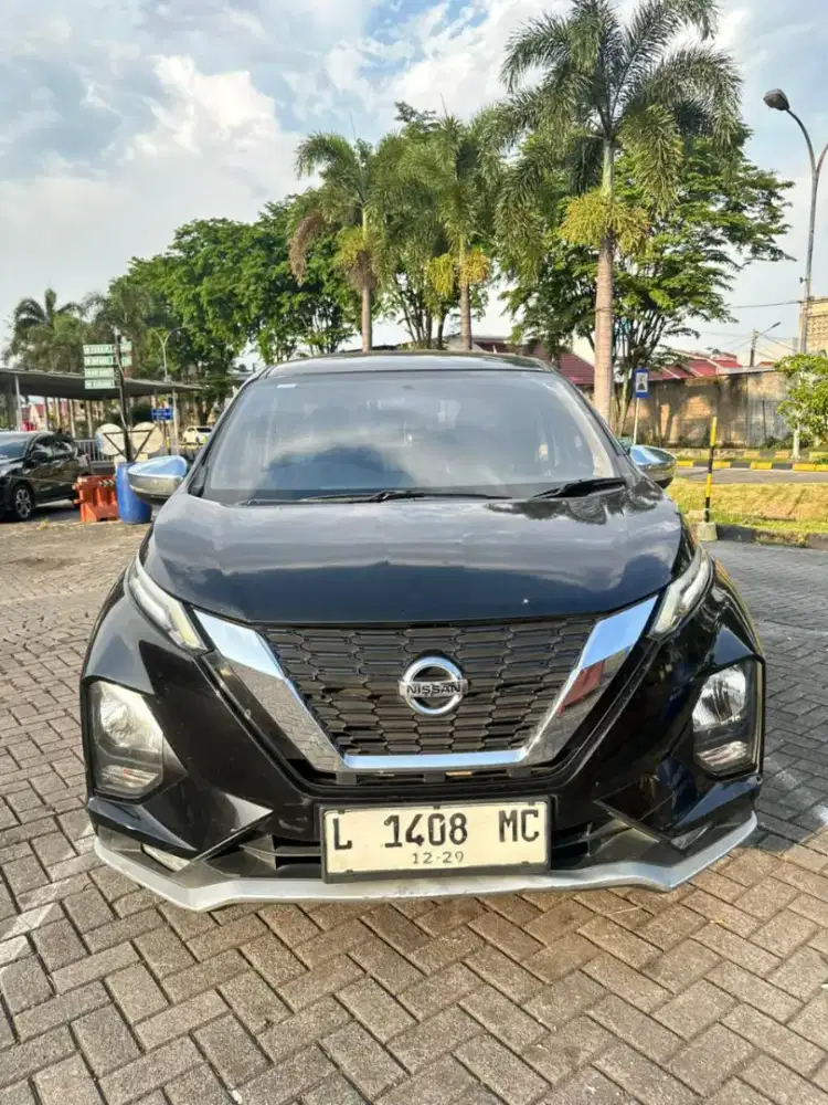 Dijual cepat Nissan Livina VL Matic Tahun 2019 akhir
