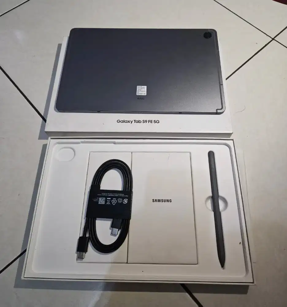 Samsung Tab S9 FE 5G Fullset like new bisa Data Celuler