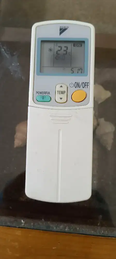 Remot AC Daikin