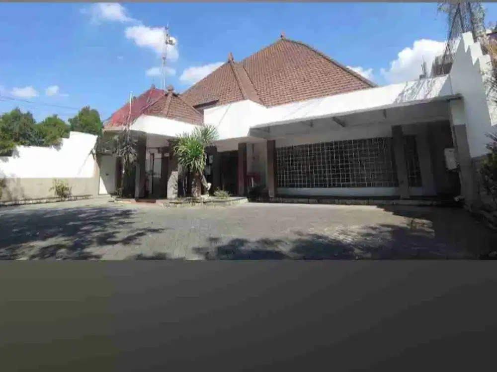 DIJUAL RUMAH / KANTOR SURABAYA PUSAT RAYA DARMO NOL JALAN RAYA KOMERSIAL AREA BISA UNTUK USAHA ATAU HUNIAN