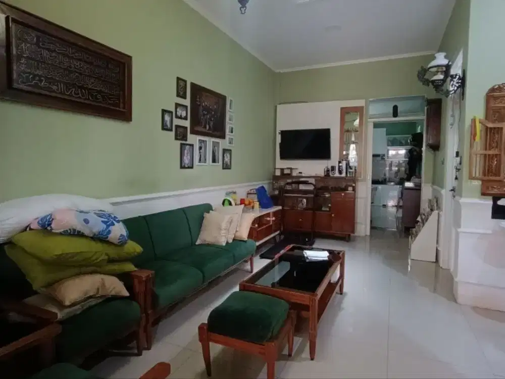 Rumah siap Huni Di Setra Dago Antapani Bandung Lokasi Strategis harga Bersahabay