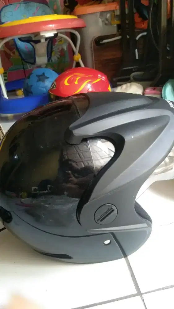 Helm Honda bawaan motor